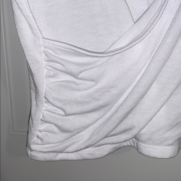 *BRAND NEW* White active t-shirt! - Picture 4 of 5